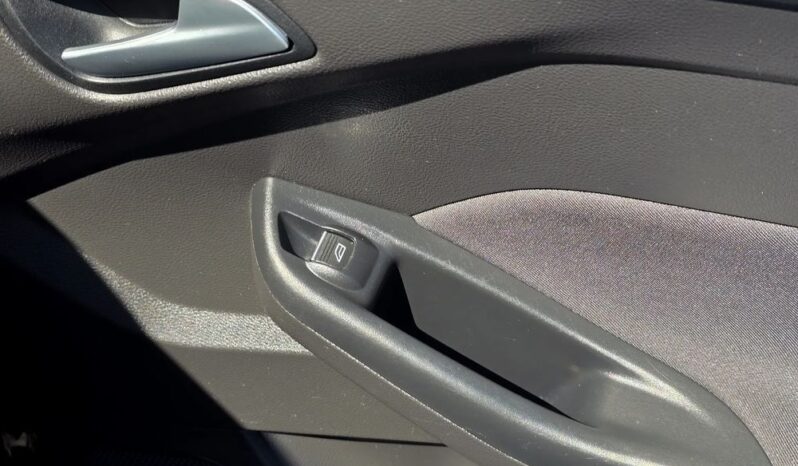 FORD Focus  | FWD (przód) | Manualna | 125 KM | Czarny full