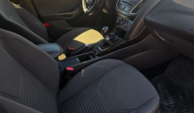 FORD Focus  | FWD (przód) | Manualna | 125 KM | Czarny full