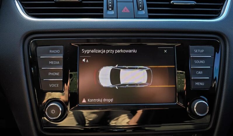 SKODA Octavia  | 4×4 (stały) | Automatyczna | 180 KM | Granatowy full