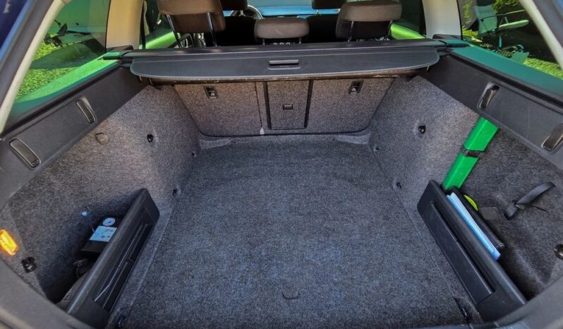 SKODA Octavia  | 4×4 (stały) | Automatyczna | 180 KM | Granatowy full