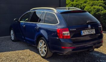 SKODA Octavia  | 4×4 (stały) | Automatyczna | 180 KM | Granatowy full