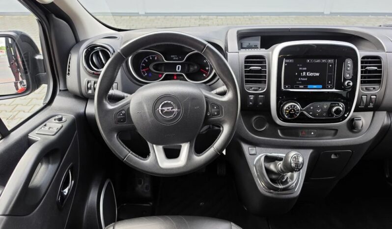 OPEL Vivaro | FWD (przód) | Manualna | 145 KM | Szary full