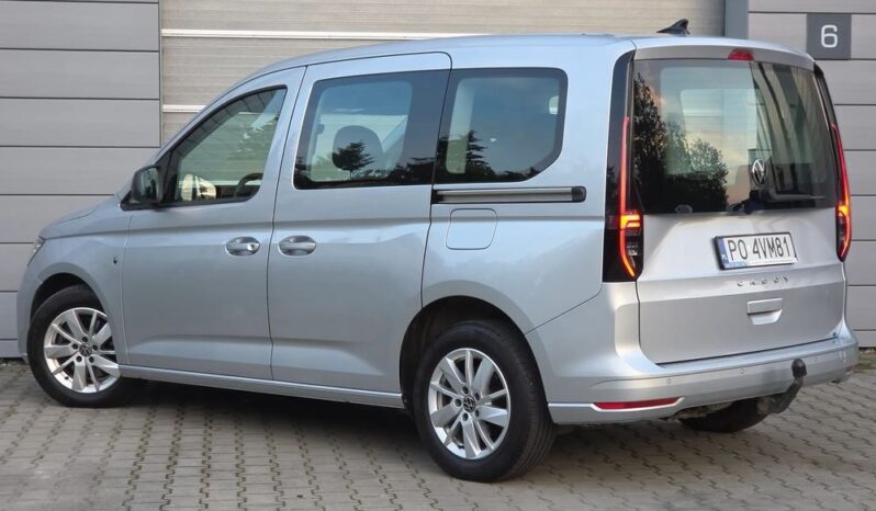 VOLKSWAGEN Caddy | FWD (przód) | Automatyczna | 122 KM | Srebrny full