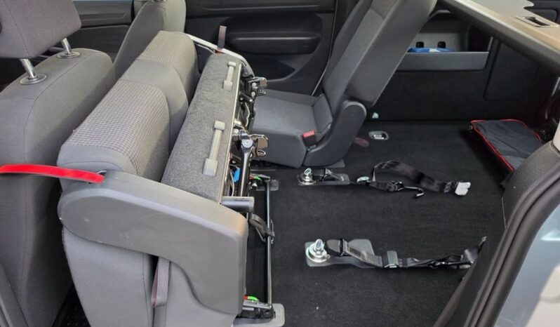 VOLKSWAGEN Caddy | FWD (przód) | Automatyczna | 122 KM | Srebrny full