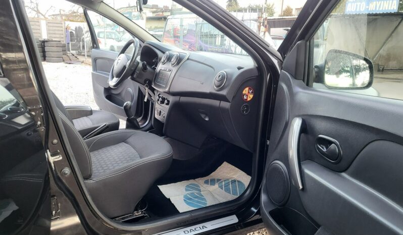DACIA Logan  | przedni | Manualna | 90 KM | Czarny full