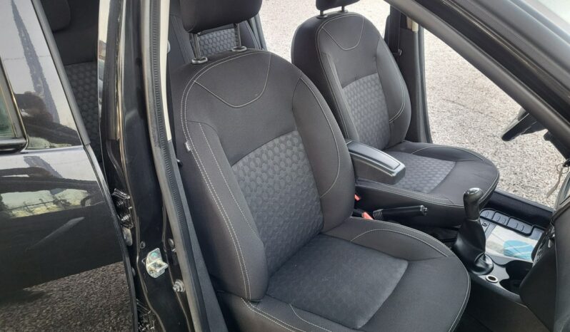 DACIA Logan  | przedni | Manualna | 90 KM | Czarny full