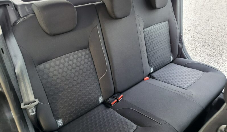 DACIA Logan  | przedni | Manualna | 90 KM | Czarny full