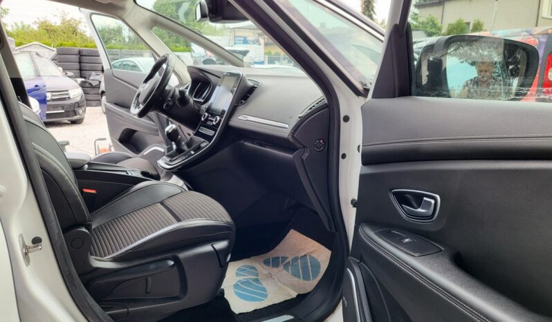 RENAULT Grand Scenic  | FWD (przód) | Manualna | 130 KM | bialy full