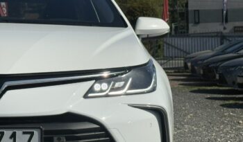 TOYOTA Corolla  | przedni | Automatyczna | 125 KM | bialy full
