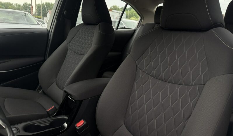 TOYOTA Corolla  | przedni | Manualna | 125 KM | bialy full