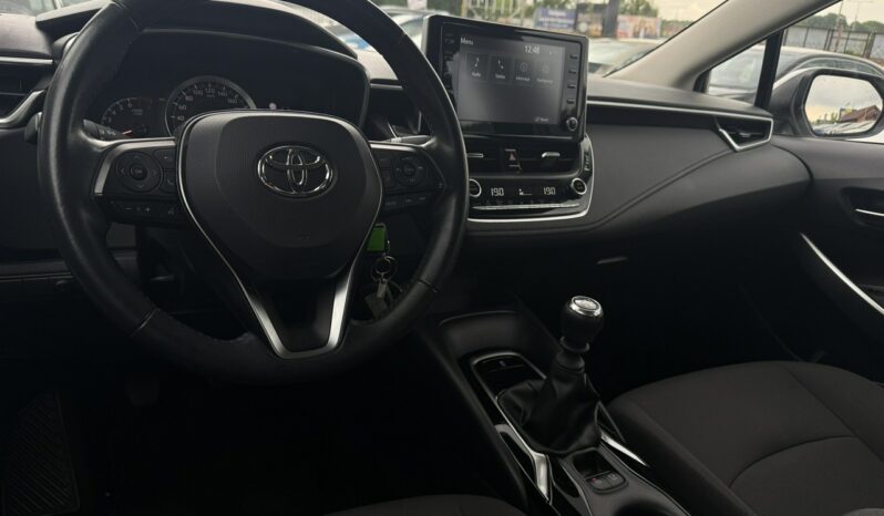 TOYOTA Corolla  | przedni | Manualna | 125 KM | bialy full