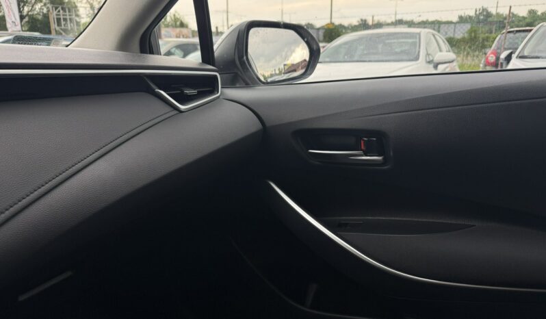TOYOTA Corolla  | przedni | Manualna | 125 KM | bialy full