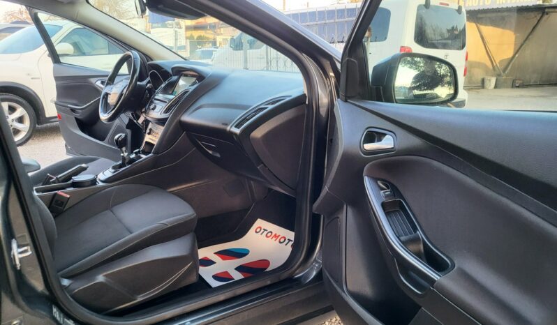FORD Focus  | przedni | Manualna | 125 KM | Szary full