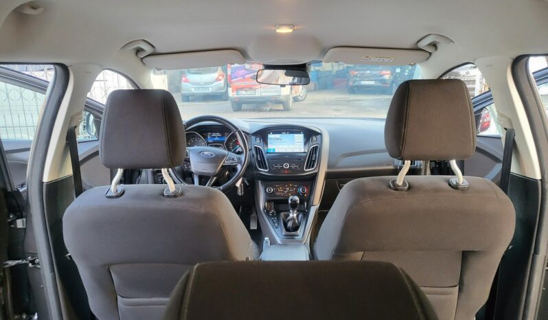 FORD Focus  | przedni | Manualna | 125 KM | Szary full