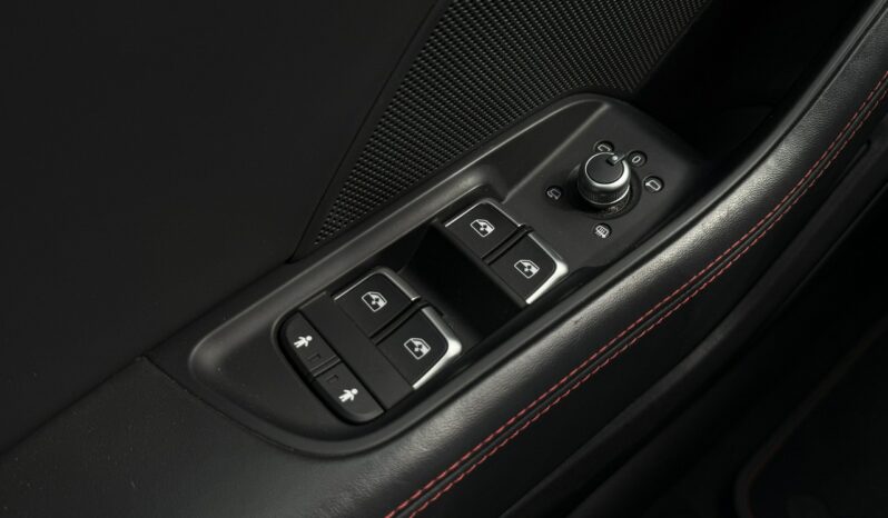 AUDI S3  | 4×4 (doł. automatycznie) | Automatyczna | 300 KM | Szary full