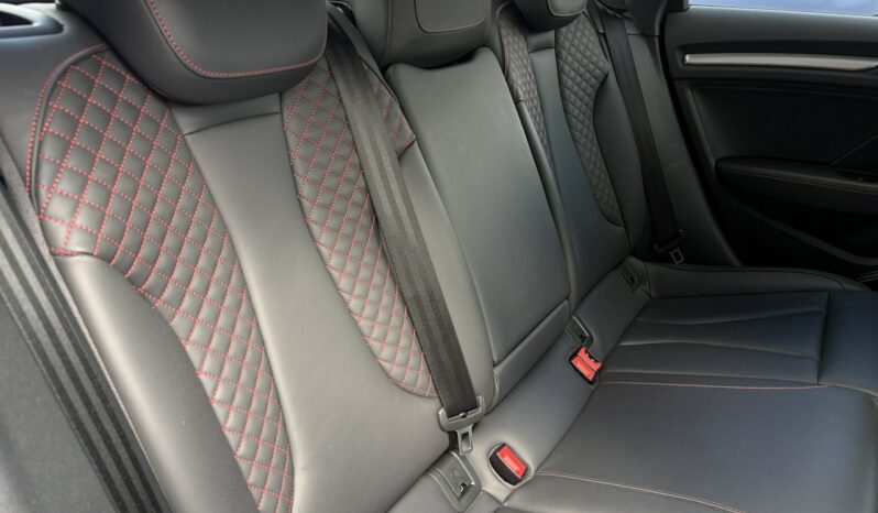 AUDI S3  | 4×4 (doł. automatycznie) | Automatyczna | 300 KM | Szary full