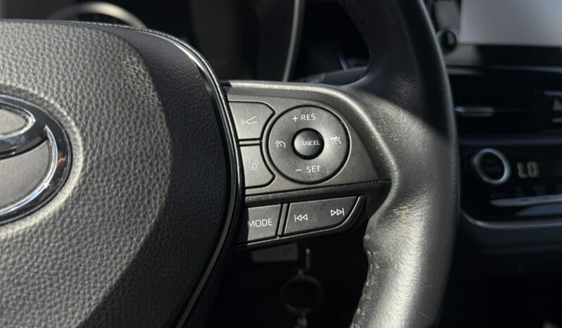 TOYOTA Corolla  | FWD (przód) | Automatyczna | 125 KM | bialy full