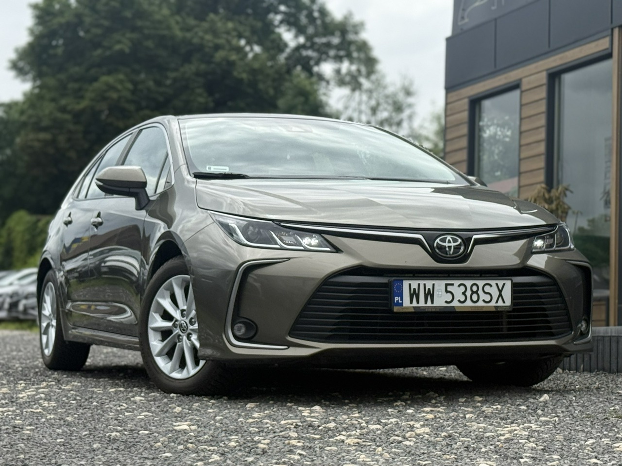 Toyota Corolla  | Fwd (Przód) | Manualna | 125 Km | Brązowy