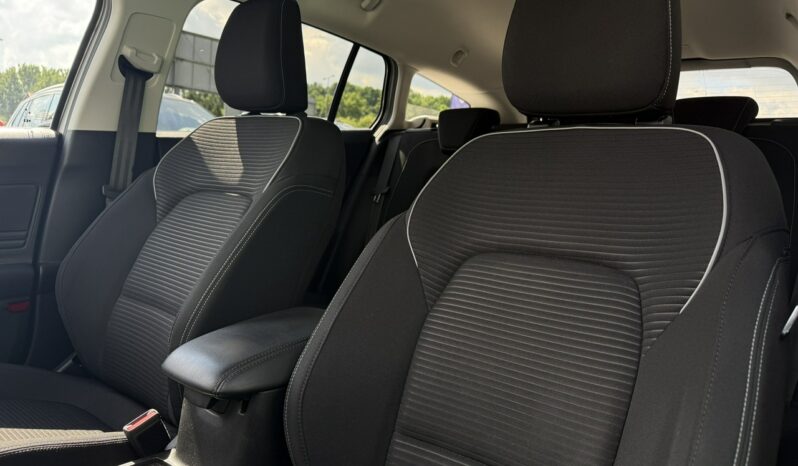 FORD Focus  | FWD (przód) | Manualna | 125 KM | Srebrny full