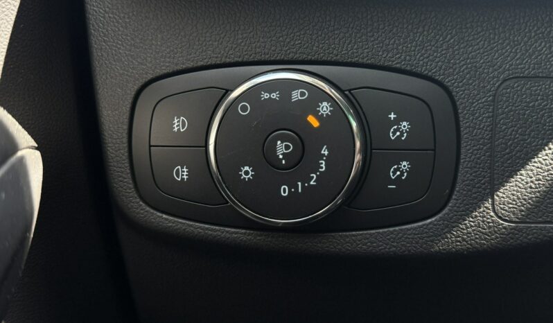 FORD Focus  | FWD (przód) | Manualna | 125 KM | Srebrny full