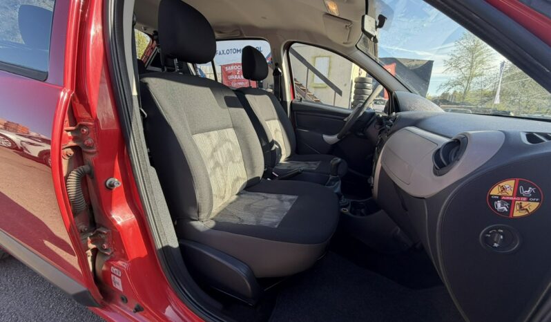 DACIA Sandero  | FWD (przód) | Manualna | 75 KM | Czerwony full