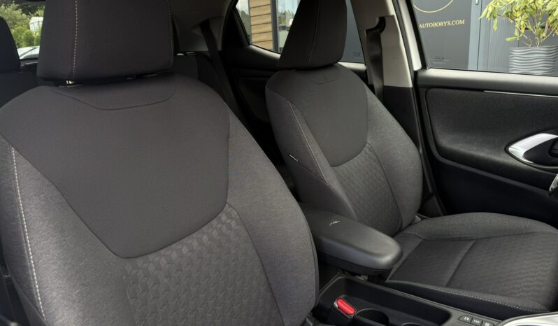TOYOTA Yaris  | FWD (przód) | Automatyczna B/S | 116 KM | bialy full