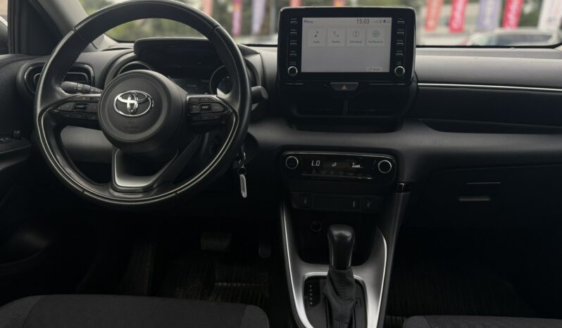 TOYOTA Yaris  | FWD (przód) | Automatyczna B/S | 116 KM | bialy full