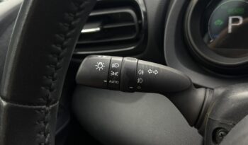 TOYOTA Yaris  | FWD (przód) | Automatyczna B/S | 116 KM | bialy full