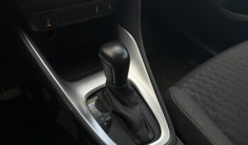 TOYOTA Yaris  | FWD (przód) | Automatyczna B/S | 116 KM | bialy full