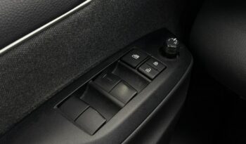 TOYOTA Yaris  | FWD (przód) | Automatyczna B/S | 116 KM | bialy full