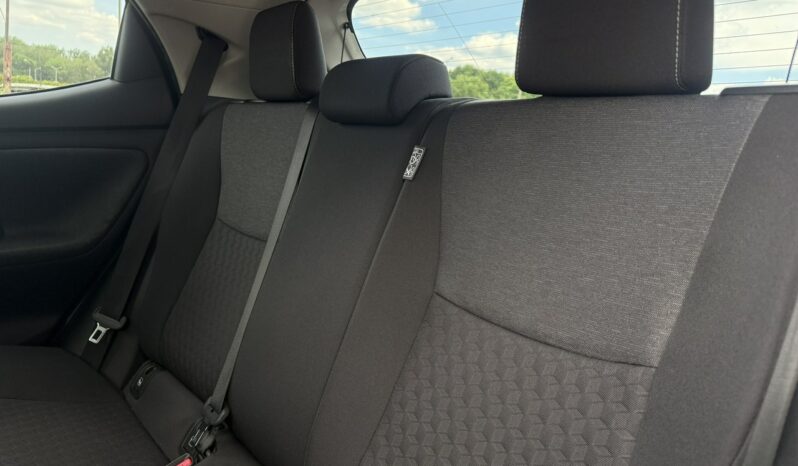 TOYOTA Yaris  | FWD (przód) | Automatyczna B/S | 116 KM | bialy full