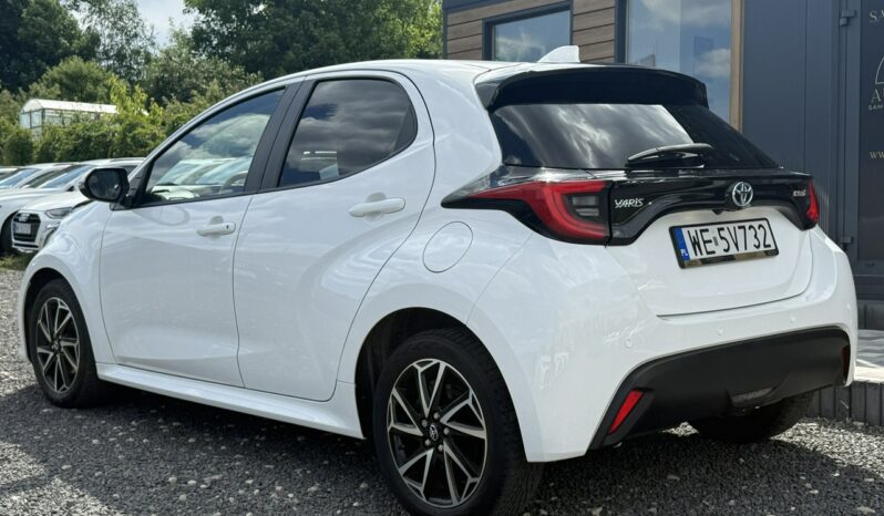 TOYOTA Yaris  | FWD (przód) | Automatyczna B/S | 116 KM | bialy full