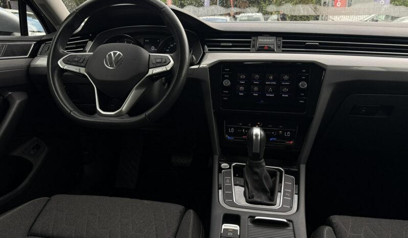 VOLKSWAGEN Passat  | FWD (przód) | Automatyczna | 150 KM | Srebrny full