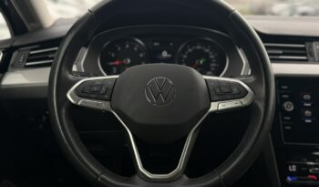 VOLKSWAGEN Passat  | FWD (przód) | Automatyczna | 150 KM | Srebrny full
