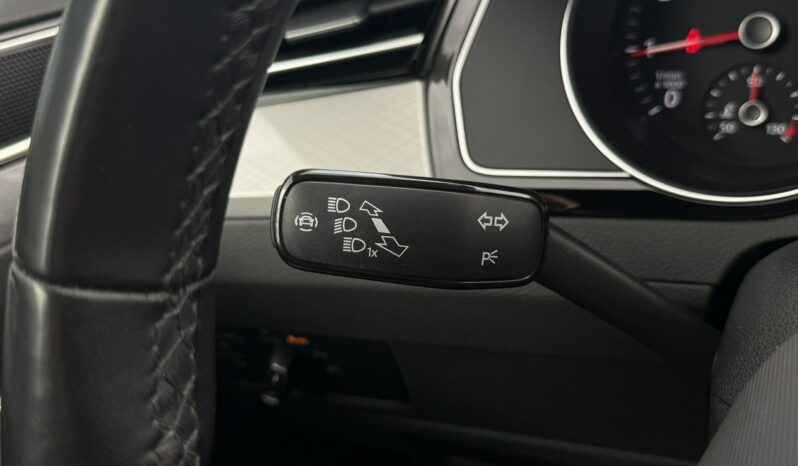 VOLKSWAGEN Passat  | FWD (przód) | Automatyczna | 150 KM | Srebrny full