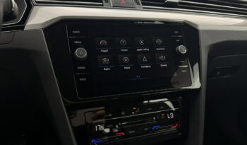 VOLKSWAGEN Passat  | FWD (przód) | Automatyczna | 150 KM | Srebrny full