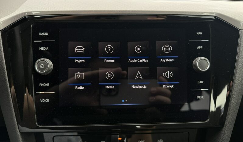 VOLKSWAGEN Passat  | FWD (przód) | Automatyczna | 150 KM | Srebrny full