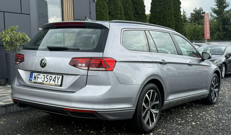 VOLKSWAGEN Passat  | FWD (przód) | Automatyczna | 150 KM | Srebrny full