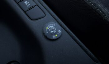 TOYOTA Yaris  | przedni | Manualna | 125 KM | bialy full