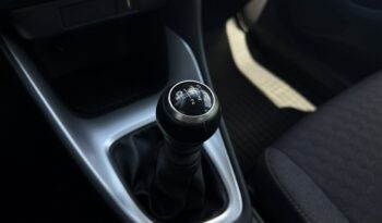 TOYOTA Yaris  | przedni | Manualna | 125 KM | bialy full