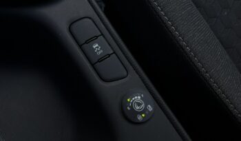 TOYOTA Yaris  | przedni | Manualna | 125 KM | bialy full