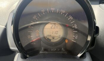 TOYOTA Aygo  | przedni | Manualna | 72 KM | bialy full