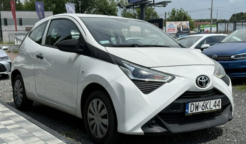 TOYOTA Aygo  | przedni | Manualna | 72 KM | bialy full