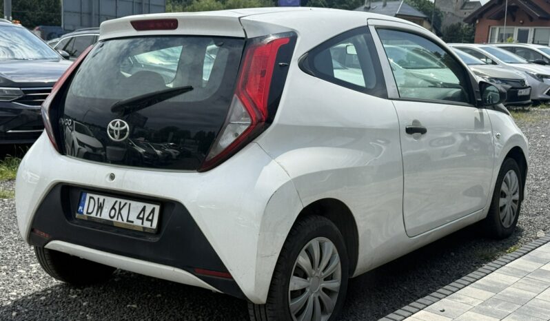TOYOTA Aygo  | przedni | Manualna | 72 KM | bialy full