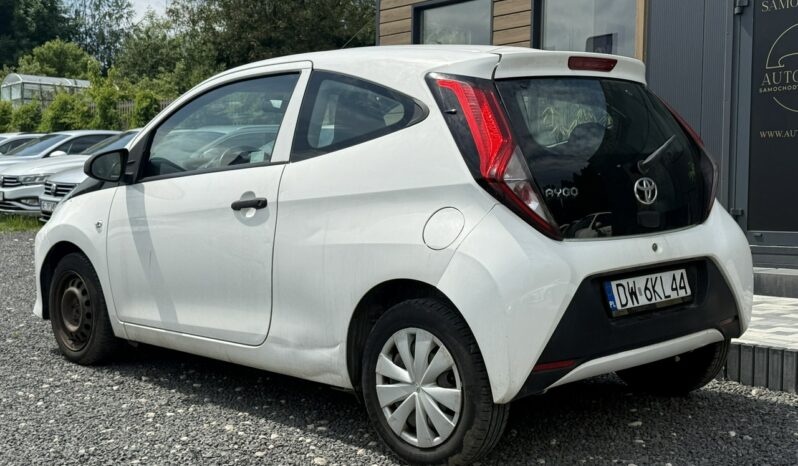 TOYOTA Aygo  | przedni | Manualna | 72 KM | bialy full