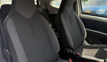 TOYOTA Aygo  | przedni | Manualna | 72 KM | bialy full
