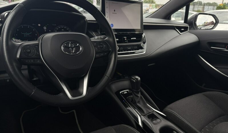 TOYOTA Corolla  | FWD (przód) | Automatyczna | 140 KM | bialy full