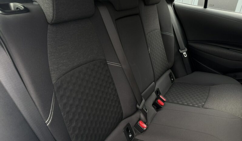 TOYOTA Corolla  | FWD (przód) | Automatyczna | 140 KM | bialy full