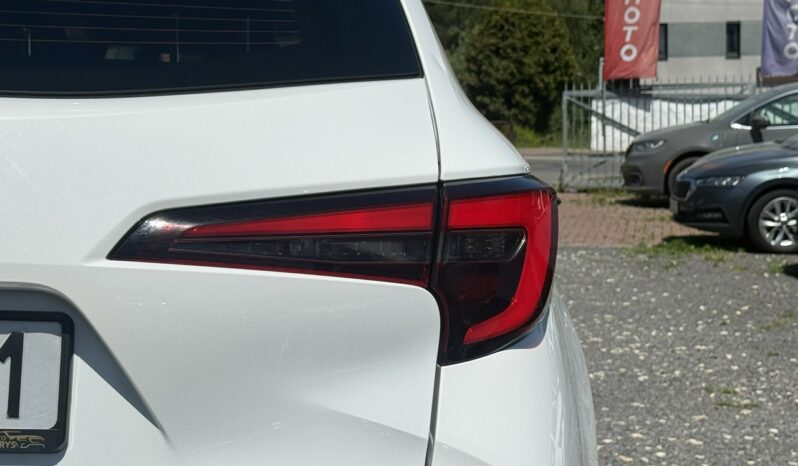 TOYOTA Corolla  | FWD (przód) | Automatyczna | 140 KM | bialy full