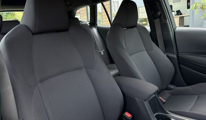 TOYOTA Corolla  | przedni | Automatyczna | 122 KM | Szary full